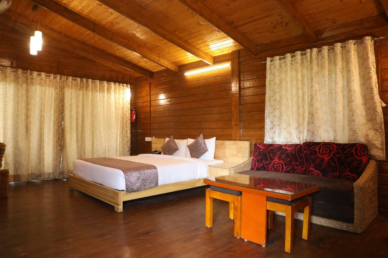 Sunnys World Hotel Пюн Екстериор снимка