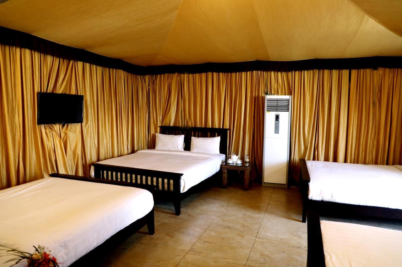 Sunnys World Hotel Пюн Екстериор снимка